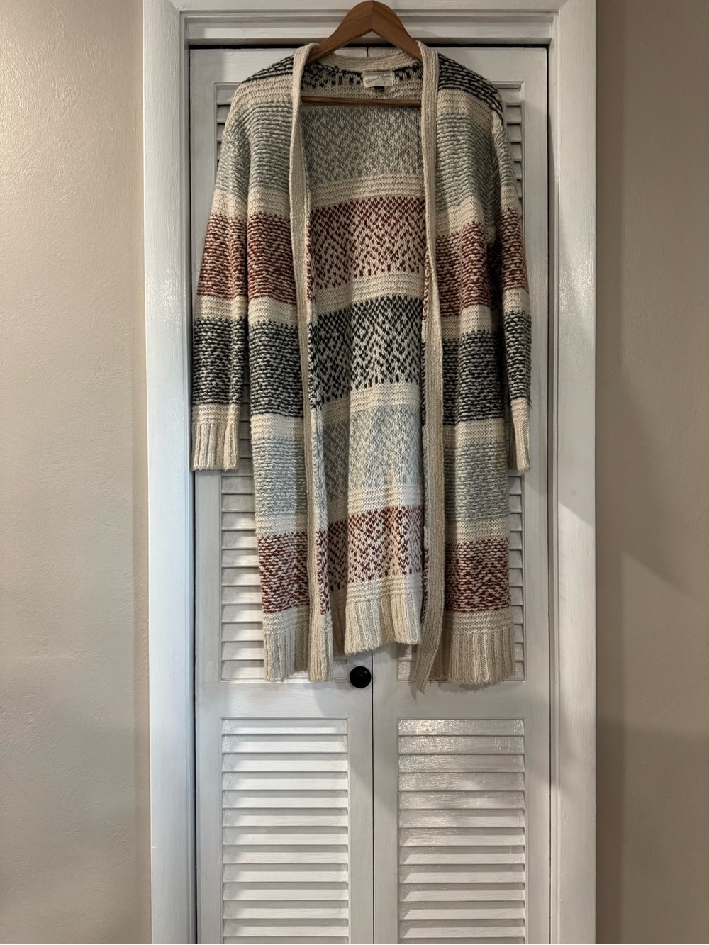 Universal Thread Cream Open-Front Cardigan with Rust and Gray Stripes
